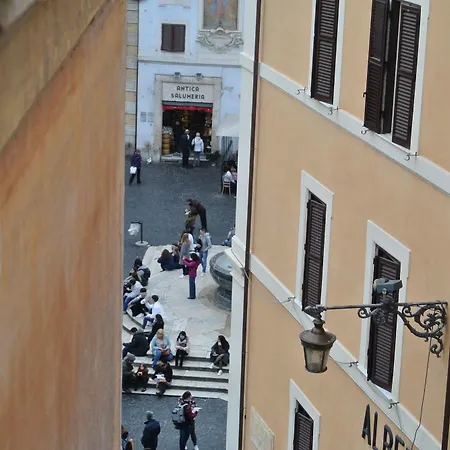 The Pantheon Apartment Rom